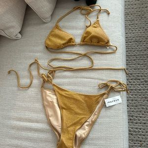 Kendall and Kylie swimsuit bikini